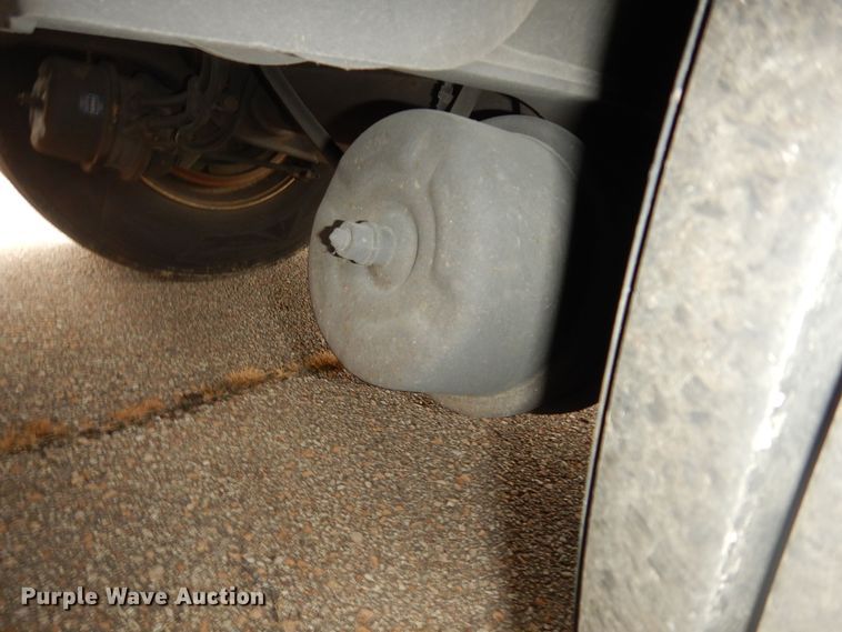 image for item DI6856 2004 Utility VS2RA  refrigerated van trailer