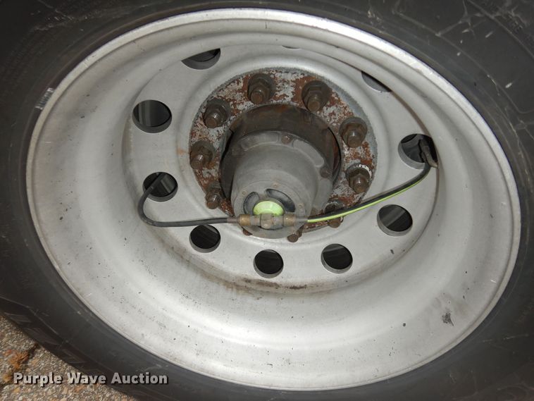 image for item DI6856 2004 Utility VS2RA  refrigerated van trailer