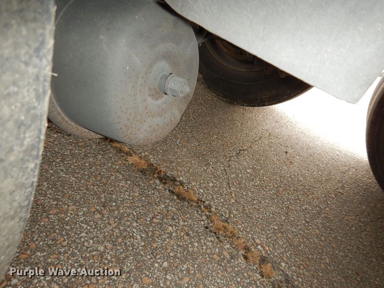 image for item DI6856 2004 Utility VS2RA  refrigerated van trailer