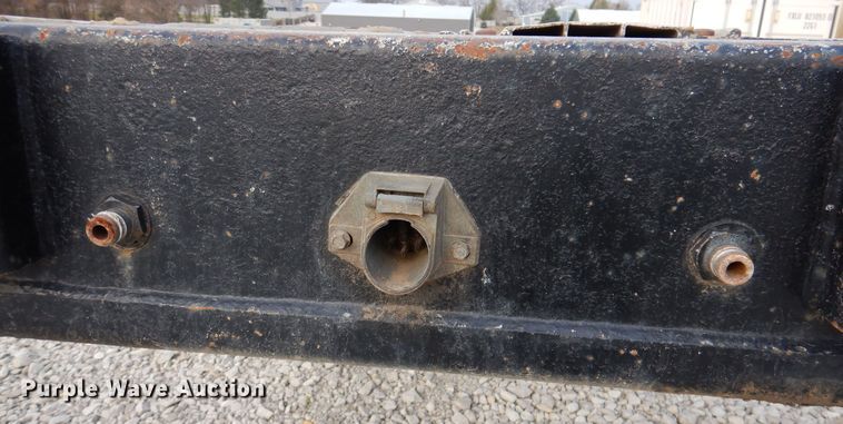 image for item DK2043 1998 Fontaine  flatbed trailer