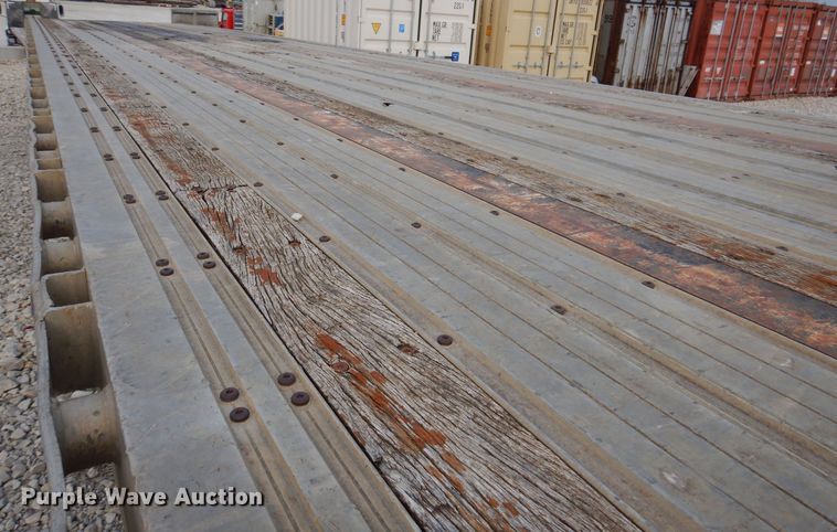 image for item DK2043 1998 Fontaine  flatbed trailer