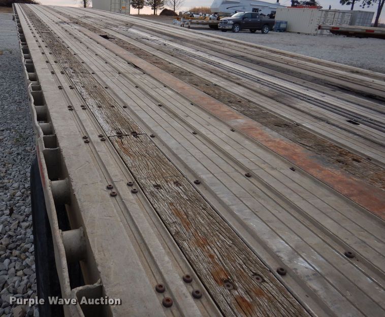 image for item DK2043 1998 Fontaine  flatbed trailer