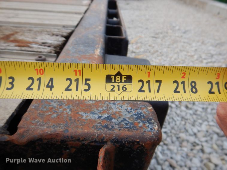 image for item DK2043 1998 Fontaine  flatbed trailer