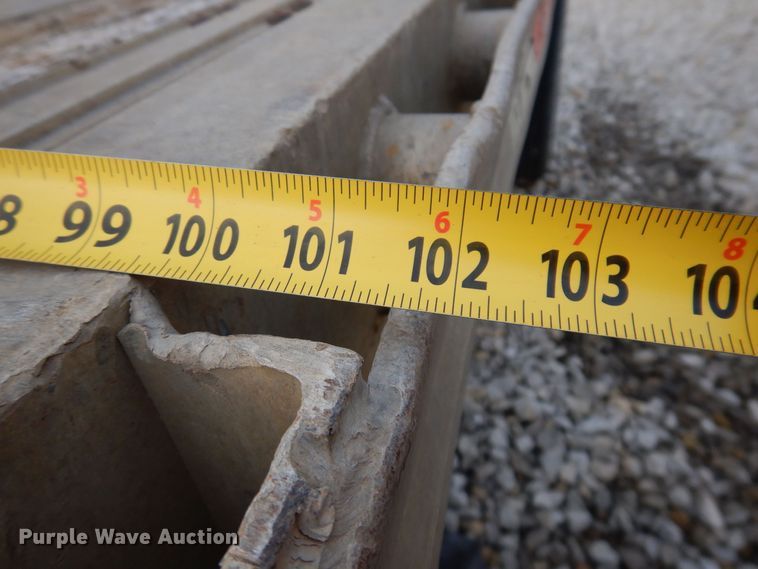 image for item DK2043 1998 Fontaine  flatbed trailer