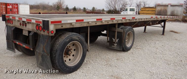 image for item DK2044 2006 Wilson Roadbrute CF-900  flatbed trailer