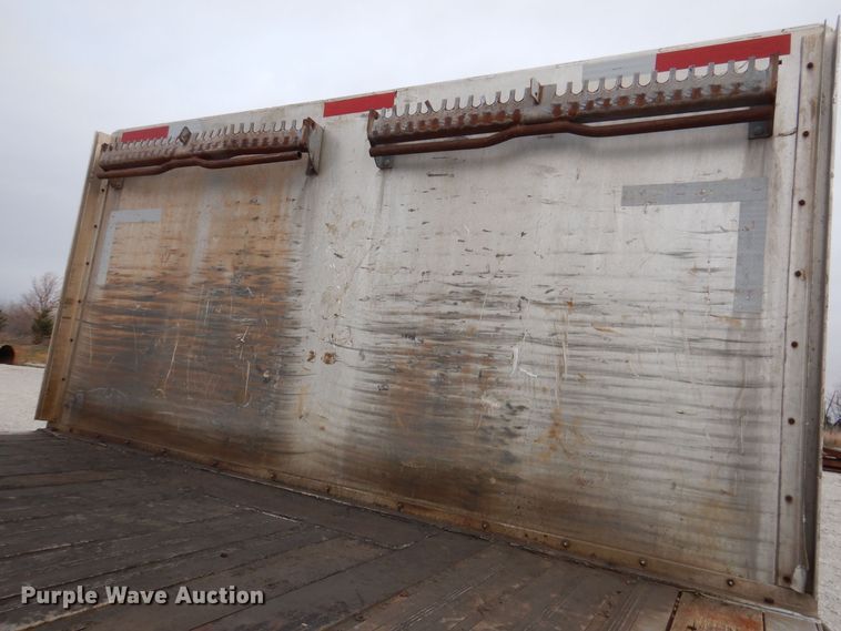 image for item DK2044 2006 Wilson Roadbrute CF-900  flatbed trailer