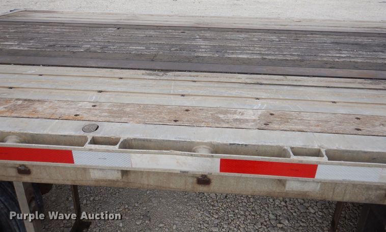 image for item DK2044 2006 Wilson Roadbrute CF-900  flatbed trailer