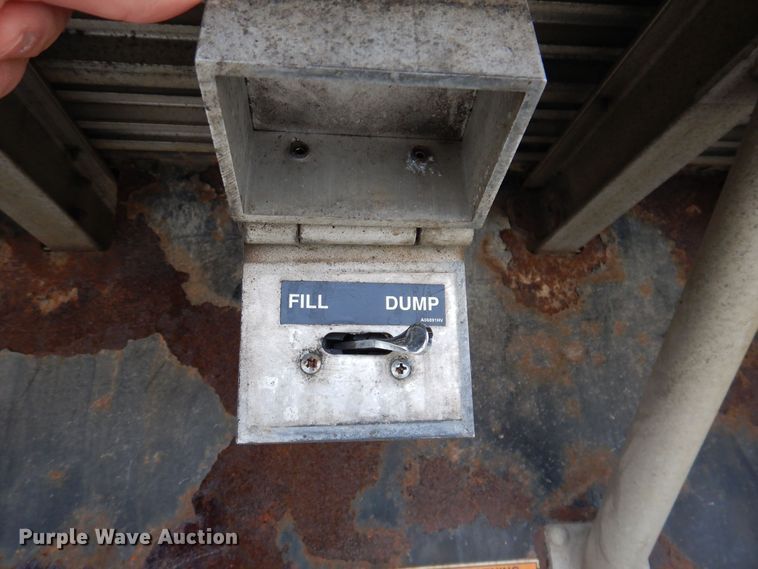 image for item DK2044 2006 Wilson Roadbrute CF-900  flatbed trailer