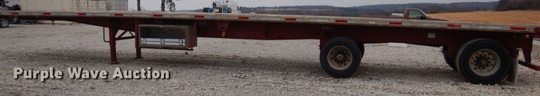 image for item DK2045 2002 Wabash  flatbed trailer