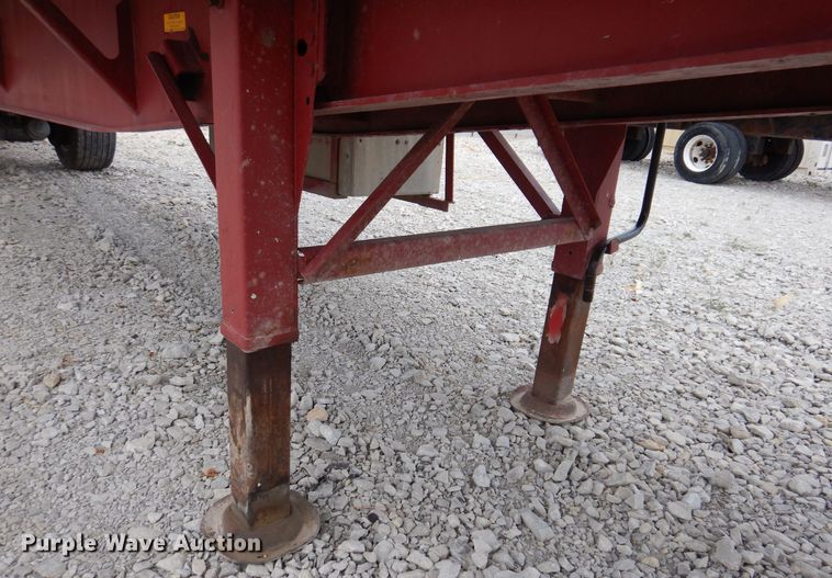 image for item DK2045 2002 Wabash  flatbed trailer