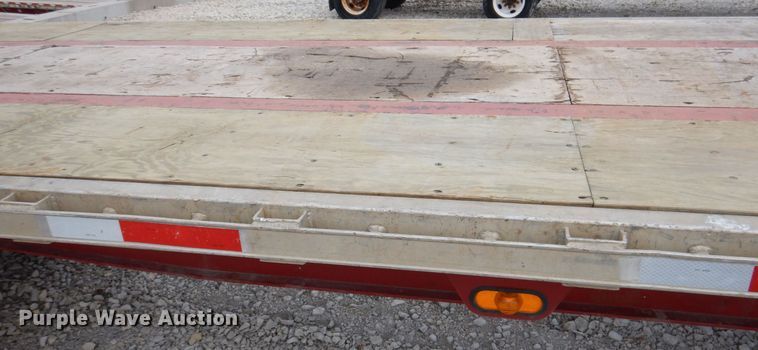 image for item DK2045 2002 Wabash  flatbed trailer