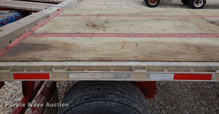 image for item DK2045 2002 Wabash  flatbed trailer
