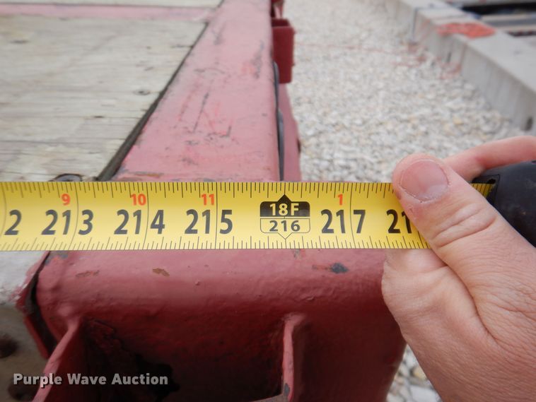 image for item DK2045 2002 Wabash  flatbed trailer