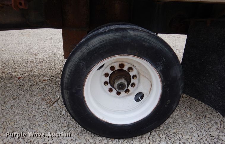 image for item DK2046 2018 Wilson Roadbrute  flatbed trailer