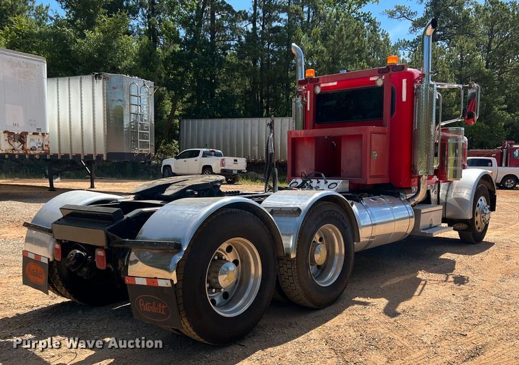 image for item DK6994 2006 Peterbilt 379  semi truck