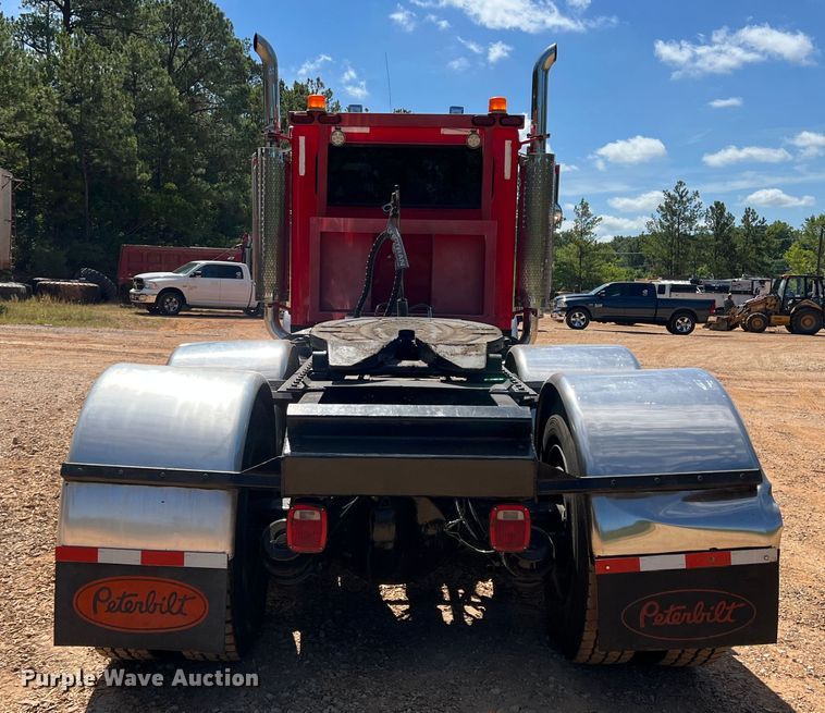 image for item DK6994 2006 Peterbilt 379  semi truck