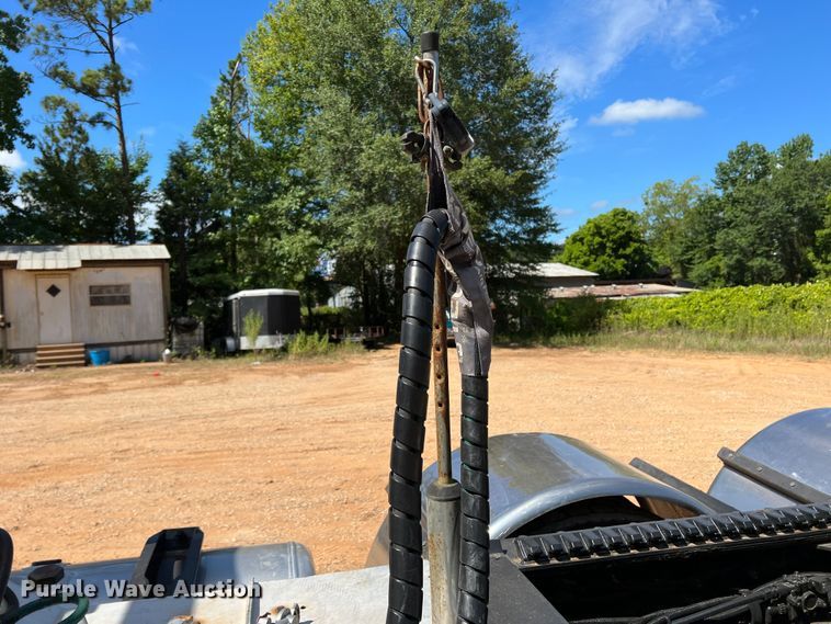 image for item DK6994 2006 Peterbilt 379  semi truck