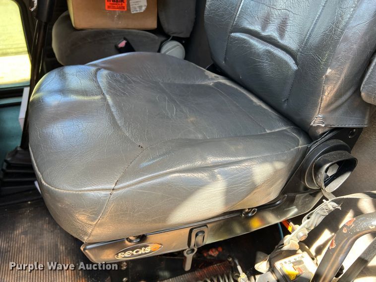 image for item DK6994 2006 Peterbilt 379  semi truck