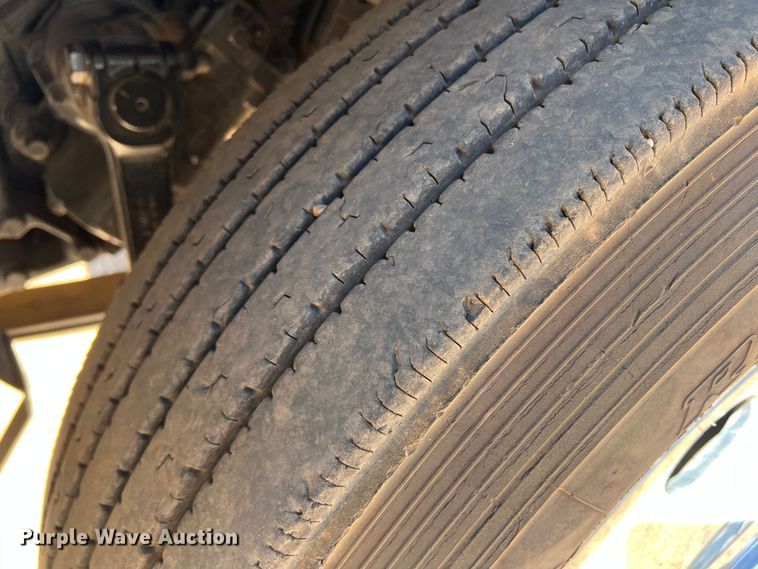 image for item DK6994 2006 Peterbilt 379  semi truck