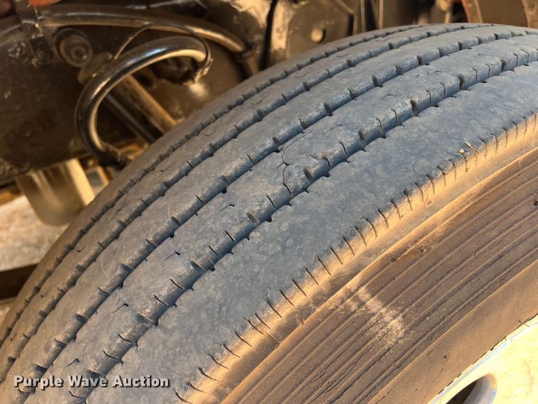 image for item DK6994 2006 Peterbilt 379  semi truck