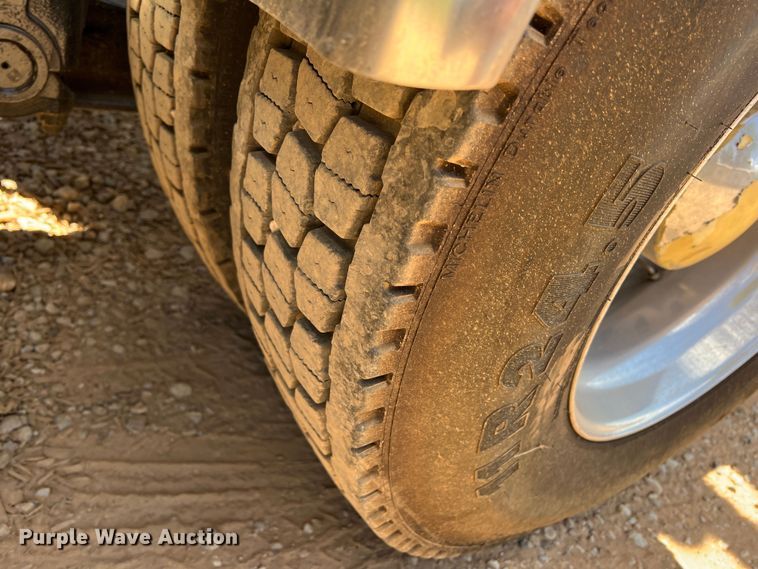 image for item DK6994 2006 Peterbilt 379  semi truck