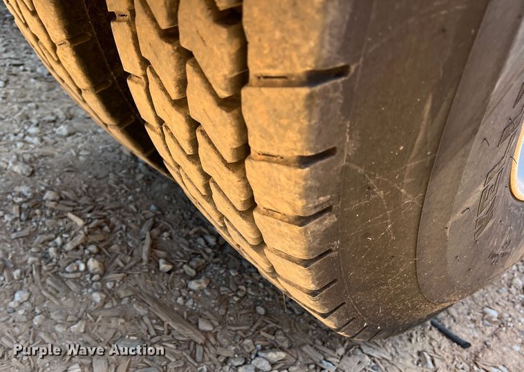 image for item DK6994 2006 Peterbilt 379  semi truck