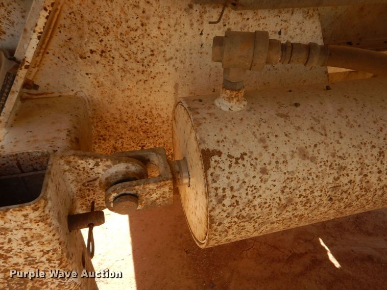 image for item DK6998 2018 Manac 4C240A200  bottom dump trailer