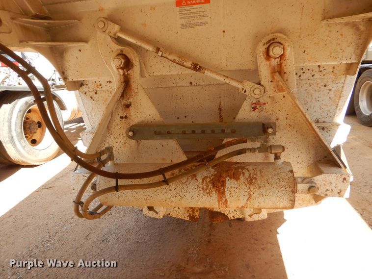 image for item DK6998 2018 Manac 4C240A200  bottom dump trailer