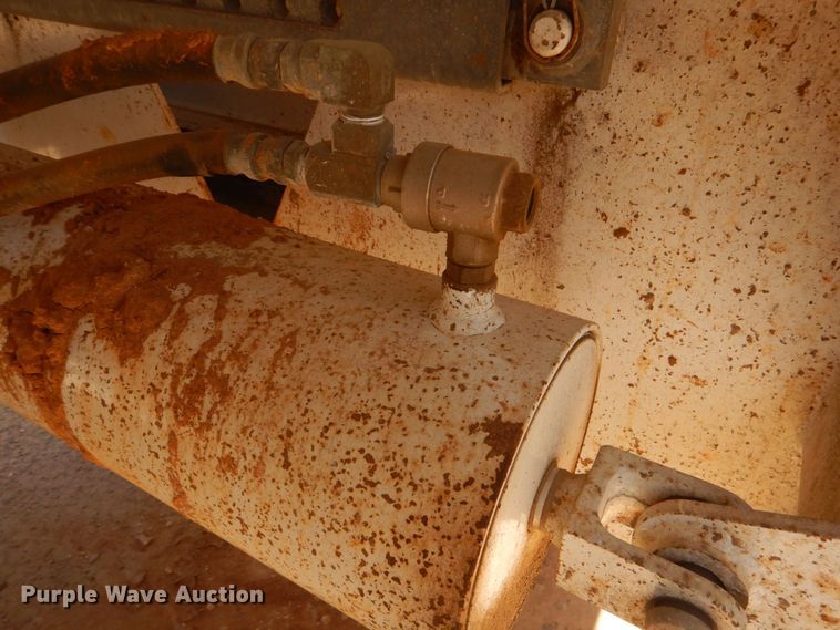 image for item DK6998 2018 Manac 4C240A200  bottom dump trailer