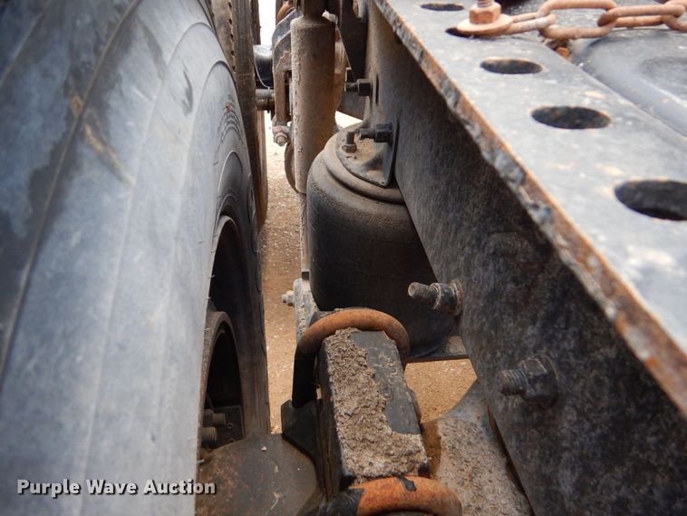 image for item DK6999 2010 Mack CHU613  semi truck