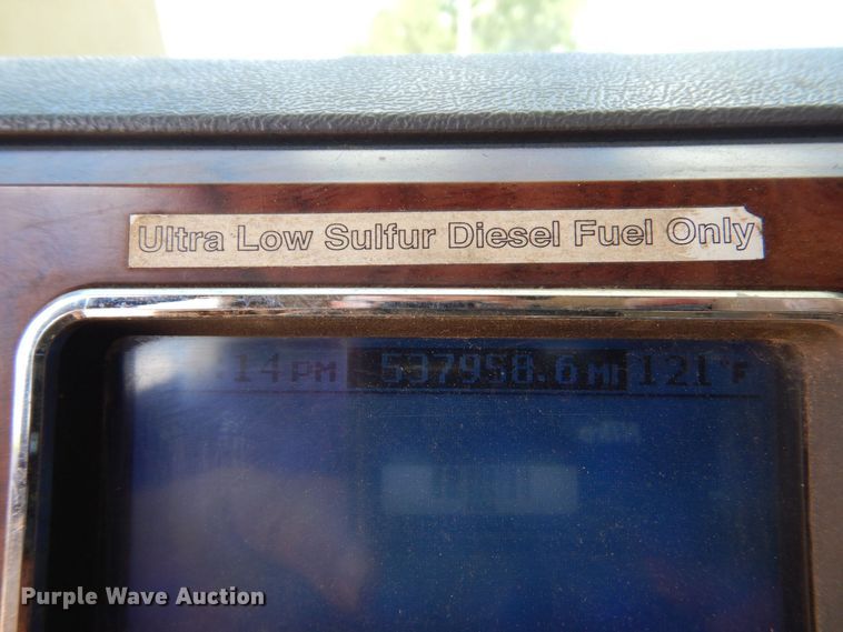 image for item DK6999 2010 Mack CHU613  semi truck