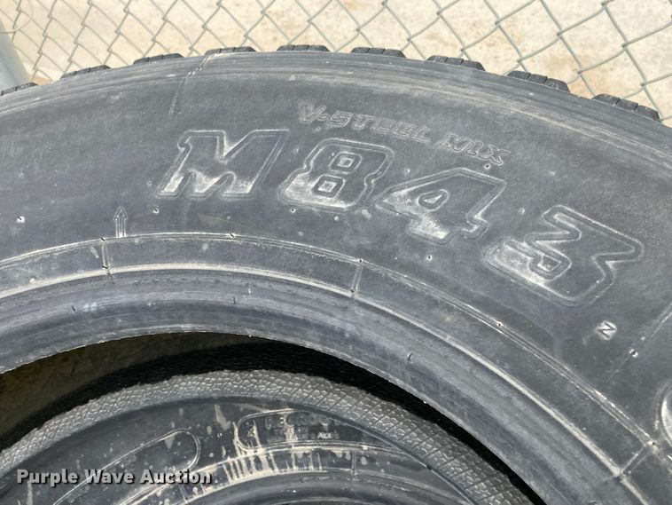 image for item DL2297 (4) Bridgestone M843 11R22.5 tires