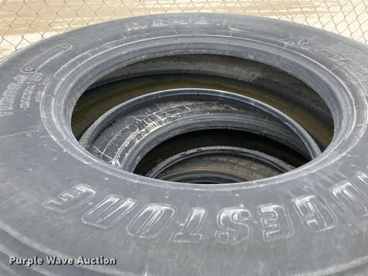 image for item DL2297 (4) Bridgestone M843 11R22.5 tires