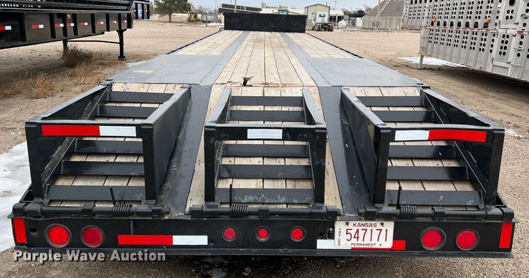 image for item DM2533 2017 Neville  drop deck equipment trailer