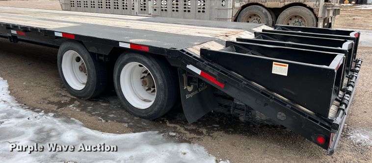 image for item DM2533 2017 Neville  drop deck equipment trailer