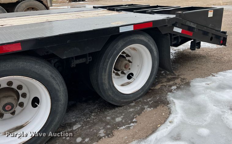 image for item DM2533 2017 Neville  drop deck equipment trailer