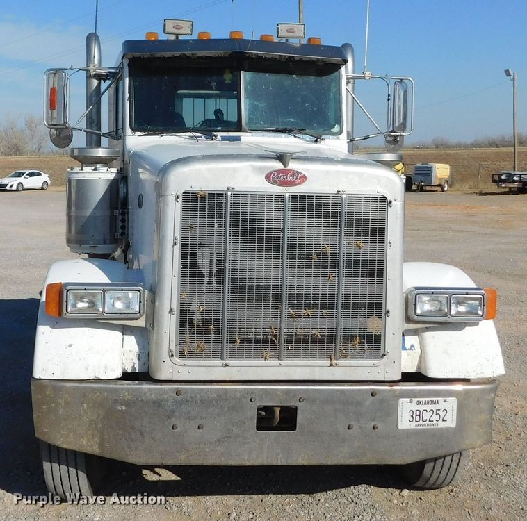 image for item DM2552 1988 Peterbilt 378  semi truck