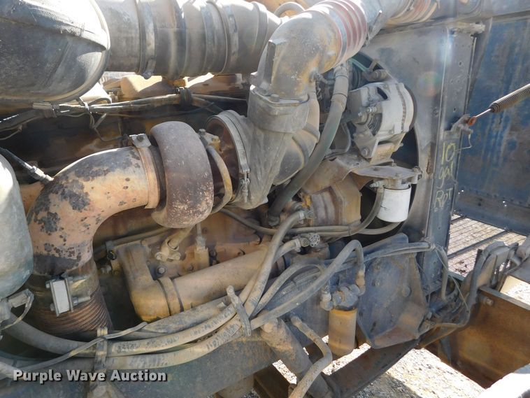 image for item DM2552 1988 Peterbilt 378  semi truck