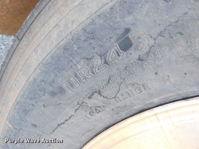 image for item DM2552 1988 Peterbilt 378  semi truck