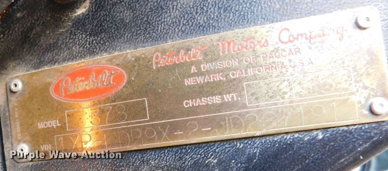 image for item DM2552 1988 Peterbilt 378  semi truck