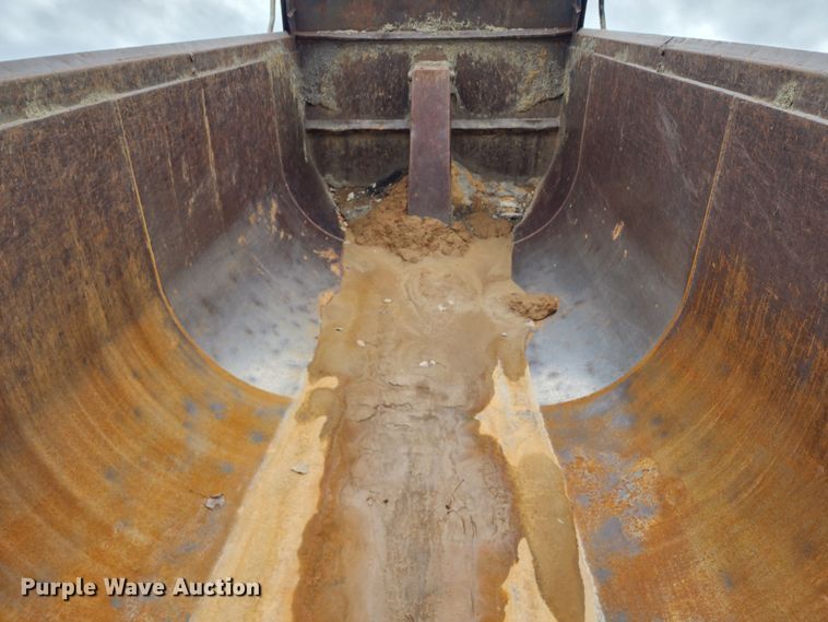 image for item DM4895 2003 Kenworth T800  dump truck