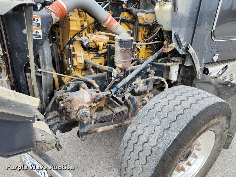 image for item DM4895 2003 Kenworth T800  dump truck