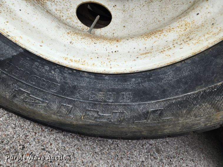 image for item DM4895 2003 Kenworth T800  dump truck