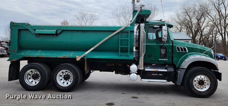 image for item DM4896 2018 Mack GU713  dump truck