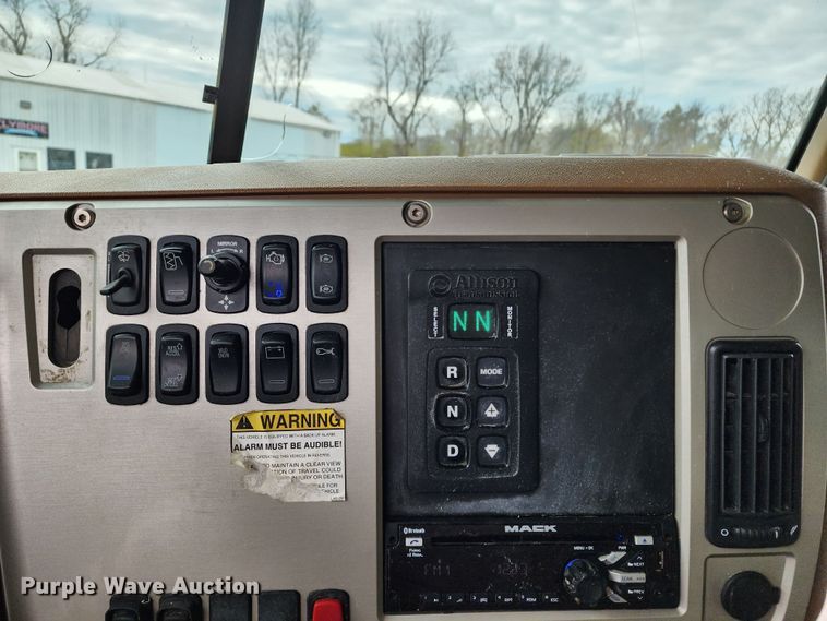 image for item DM4896 2018 Mack GU713  dump truck