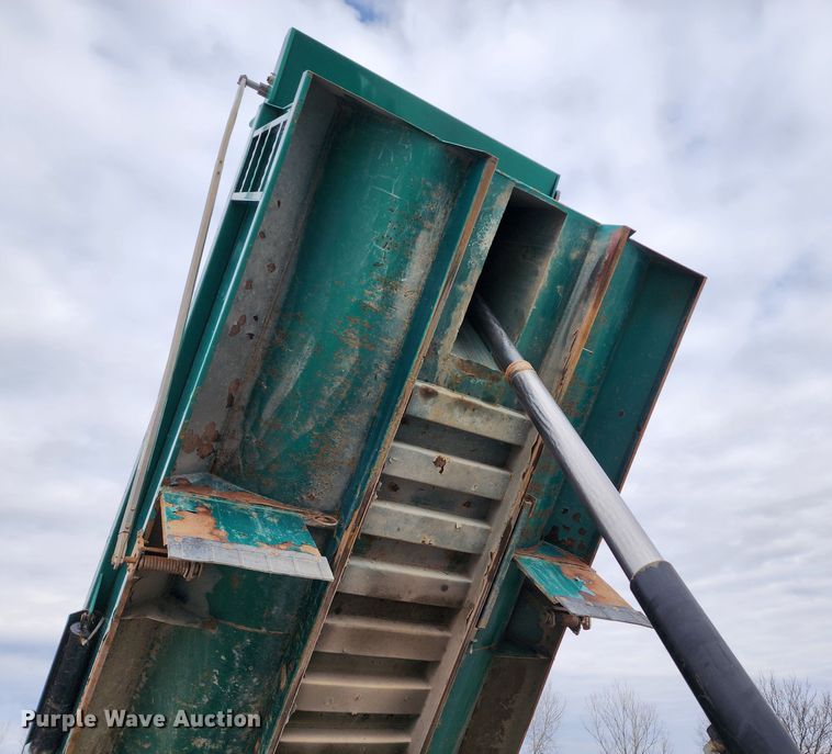 image for item DM4896 2018 Mack GU713  dump truck