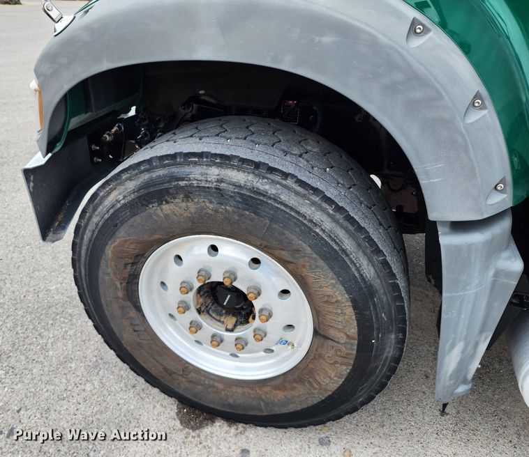 image for item DM4896 2018 Mack GU713  dump truck