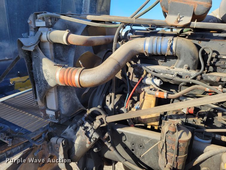 image for item DM8080 1993 Freightliner FLD120  semi truck