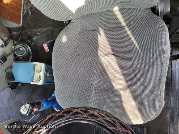 image for item DM8138 2003 Western Star 4900EX  semi truck