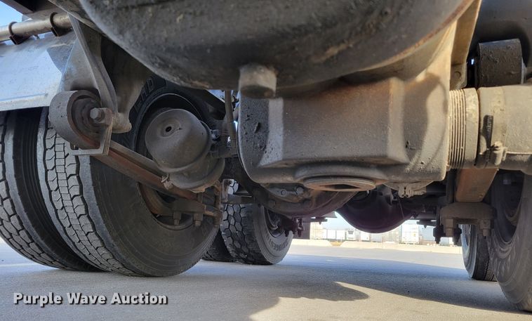 image for item DM8138 2003 Western Star 4900EX  semi truck